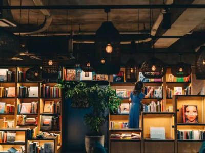 实体书店的困境与破局：在变革中寻找生存之道