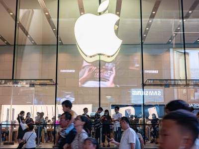 苹果2026年或推千万级出货量折叠iPhone，2028年再迎折叠iPad