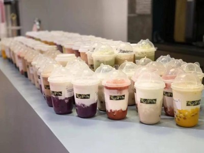 美国茶饮市场蓝海：中国茶饮品牌年收5亿，中小品牌能否乘势而起？