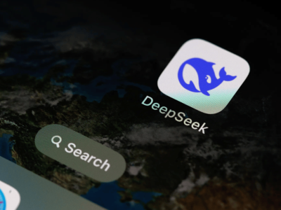 DeepSeek四季度大动作：梁文锋带队升级AI智能体，能否挑战OpenAI？