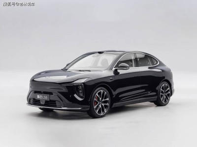 智己LS6超级增程版：450km纯电续航+10分钟快充，重新定义出行体验
