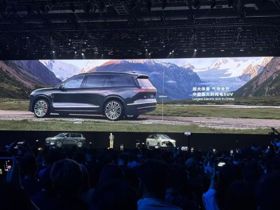 蔚来2025 NIO Day全新ES8登场，多版本价格公布，配置亮点满满