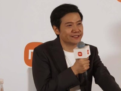 雷军透露：小米手机研发团队超万人，5年前已布局智能制造与硬核科技转型