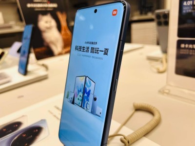 小米14 Ultra深度解析：影像实力出众，性能屏幕坚固设计全优