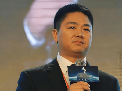 京东不造车却卖车：以“反向定制”入局，刘强东的生态棋局能否破局？