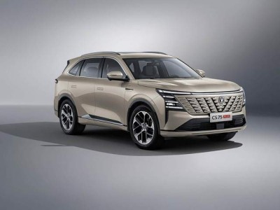 长安CS75 PLUS智慧冠军版登场,动力配置双升级,能否撼动经典SUV地位?