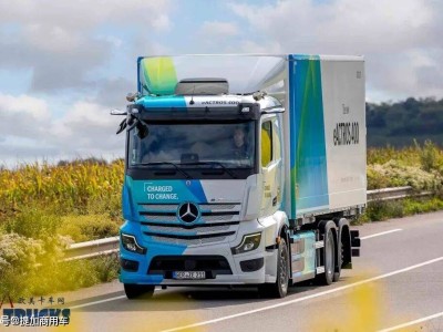 技术共享成本优化,奔驰第二代eActros 400电动卡车亮相,配置亮点全解析