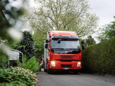 沃尔沃电动卡车:多元技术路径并行,2026年将推600公里续航重卡