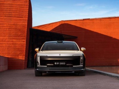 从品牌光环到科技体验:“CEO天团”打卡尊界S800见证高净值购车新逻辑崛起