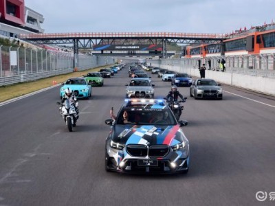 宝马M热血嘉年华燃情启幕 M3旅行版上市 M2 CS轿跑惊艳亮相