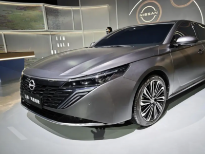 天籁鸿蒙座舱内饰官图亮相,大屏音响齐聚,燃油车智能化新选择