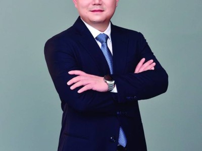 赛力斯港股上市启新程，借跨界创新展中国新能源豪华车硬实力