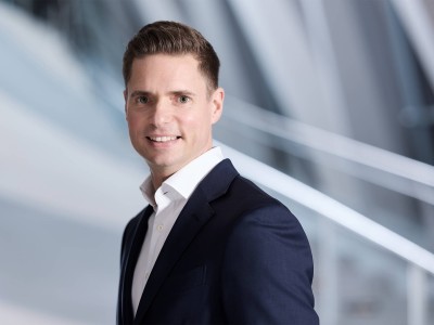 全新纯电CLA上市 奔驰佟欧福：以“奔驰标准”推进可持续发展不惧竞争