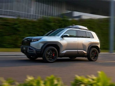 方程豹钛3:15万级SUV市场新秀,以技术体验创新开启汽车新时代