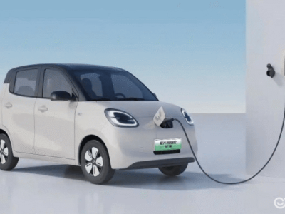 五菱宏光MINIEV四门版301km臻享+款来袭，圆润外观+丰富配置，出行新选择