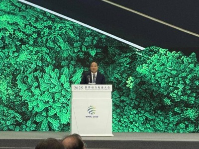 宁德时代曾毓群:2025年巧克力换电电池将布局45城,与京东合作电池安全性高