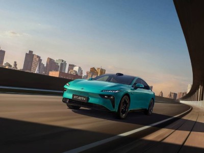 东风奕派007+上市，百万级性能仅售13.99万起，瞄准年轻市场