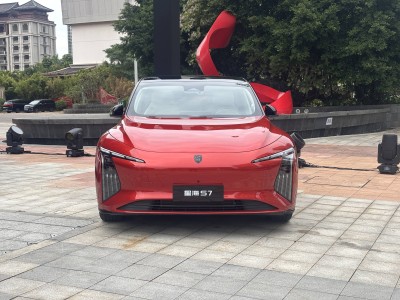 2026款星海S7焕新登场 800V超充加持 配置升级续航提升