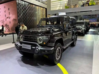 2025广州车展首秀！212 T01长风柴油版硬派登场 越野性能与舒适性兼备