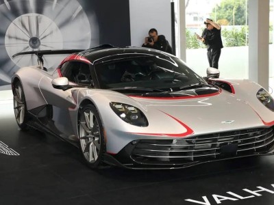 2025广州车展启幕 阿斯顿·马丁Valhalla惊艳登场 性能外观皆出众