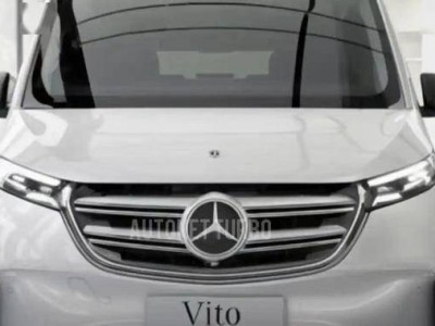 全新奔驰V级焕新登场，曲面屏+按摩座椅，商务出行舒适新选择