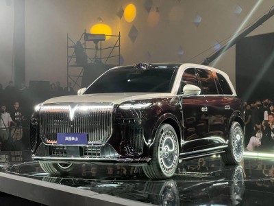 岚图泰山以价换“战”，37.99万起挑战问界M9，底气何在？