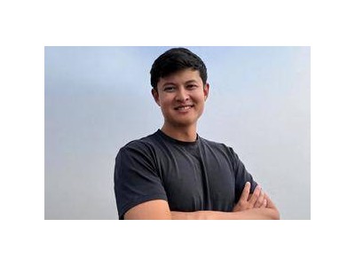 帮500强造AI裁员神器夺冠，转身被裁后创业，他逆袭成大赢家