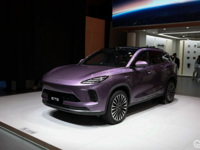 星途ET5正式登场，较预售价直降超2万，高配猎鹰700智驾成亮点