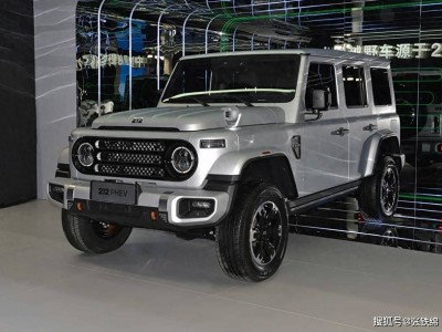 北京汽车制造厂212 T01混动版亮相车展，复古外观硬朗，明年一季度将上市