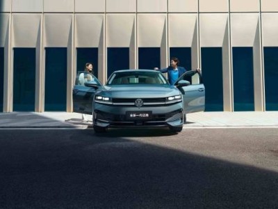 一汽-大众迈腾2026款上市，高速NOA赋能，智能座舱与实用配置全面升级