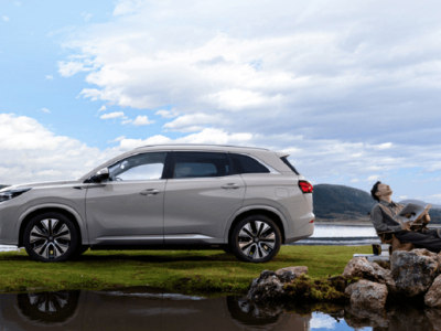 新款蓝电E5 PLUS 12月3日上市，智能配置升级，纯电续航达230公里