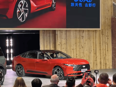 2026款福特蒙迪欧12月4日上市，外观内饰升级，动力选择丰富！