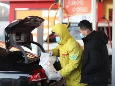 2025年油价波动引换车热议！燃油车新能源车咋选？过来人给出实用建议