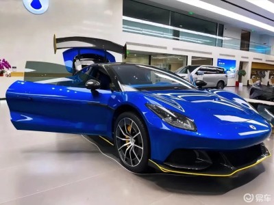 腾势Z实车亮相！50万级性能新选择，与小米SU7 Ultra谁更胜一筹？