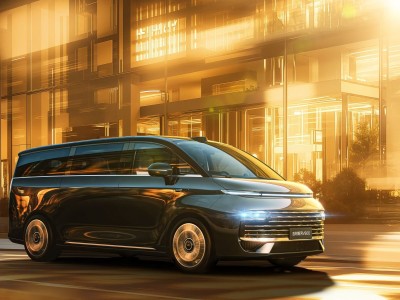 吉利银河V900：超级AI增程赋能，开启增程MPV出行新境界