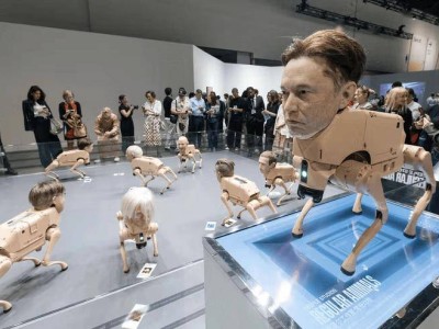 科技巨头“化身”机器狗排便造画，Beeple新作引艺术与科技新探讨