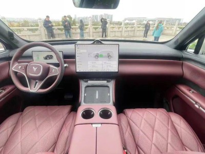 岚图泰山:以科技与豪华“争峰” 引领中国汽车新高度