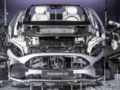 奔驰“Mission X”计划新突破:螺丝组装车灯,环保与经济双赢