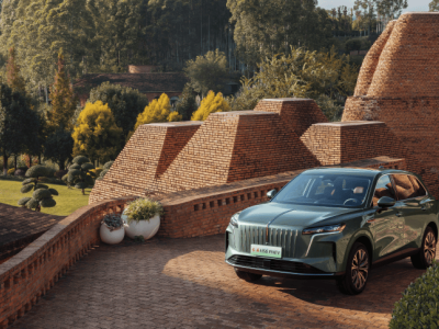 17.88万元起售!红旗HS6 PHEV携自研技术入局混动SUV市场