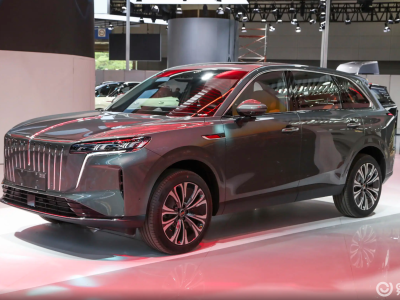 红旗HS6 PHEV:17万起售,大电池长续航,性价比“卷”出新高度