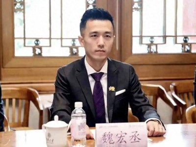 康师傅高层变动：创始人之子魏宏丞2026年接任CEO，职业经理人时代落幕