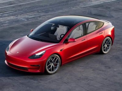 特斯拉“开炮”国产车：大电池难掩重车身，续航短板凸显轻量化之重