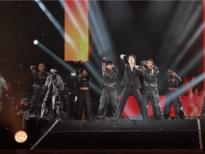 宇树机器人王力宏演唱会惊艳伴舞 高难度空翻获马斯克盛赞