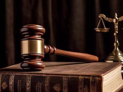 “抓阄定去留”荒唐至极 法院判决让违法裁员企业付出代价