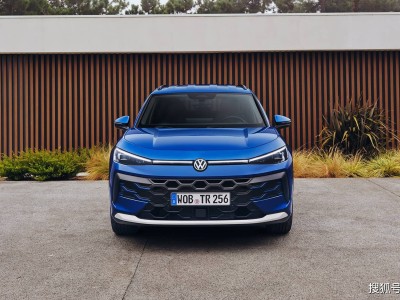 全新大众T-ROC探歌深度体验:尺寸升级,内饰科技双飞跃,驾驶质感再提升