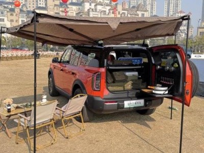 南昌街头邂逅智趣烈马上市盛典，方盒子造型吸睛质感超棒