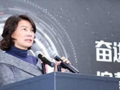 从独霸一方到被超越，格力24年空调老大地位旁落，美的小米凭何逆袭？