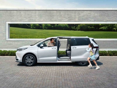 MPV油耗大揭秘！混动燃油多款车型，省油之选全在这儿了