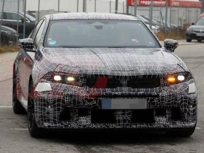 2027款宝马M5 LCI谍照来袭 外观微调内饰升级动力强劲