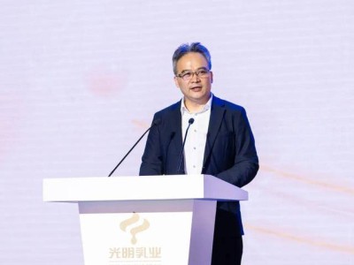 光明乳业大本营“失守” 业绩三连滑坡 董事长薪酬却逆势翻番